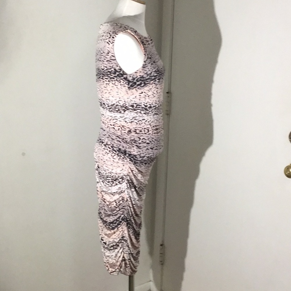Cache Ruched Cheetah Dress - Picture 2 of 6